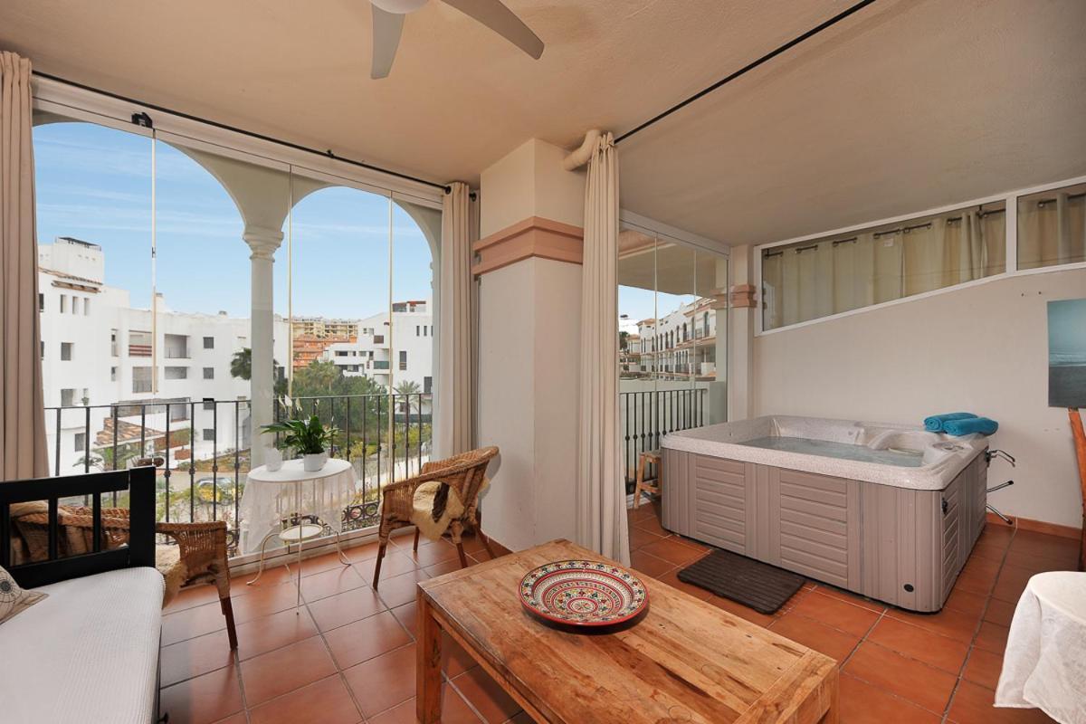 Coral Reef Apartment La Cala De Mijas Exterior photo